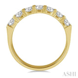 1 Ctw 7 Stone Round Cut Diamond Wedding Band in 14K Yellow Gold