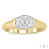 Oval Shape East-West Lovebright Essential Diamond Signet Ring