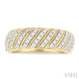 1/2 Ctw Dome Shape Slanted Ribbed Pattern Round Cut Diamond Fashion Ring in 10K Yellow Gold