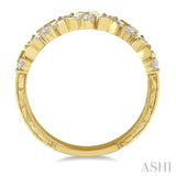 3/4 Ctw Zigzag Baguette and Round Cut Diamond Ring in 14K Yellow Gold